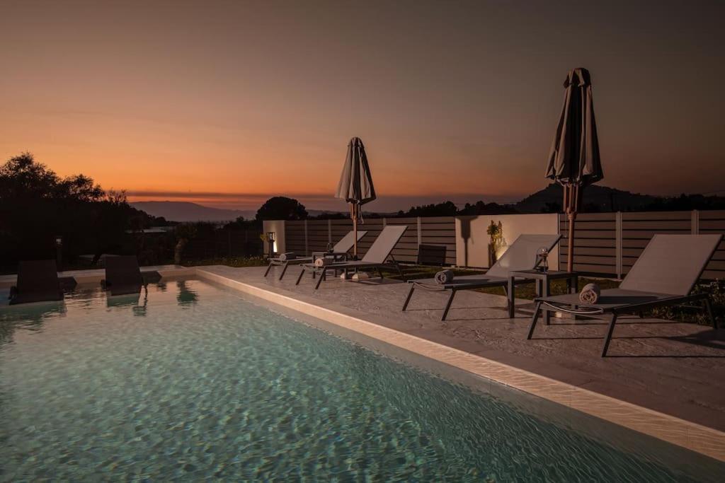 Melissia Luxury Villa Kalamákion Extérieur photo