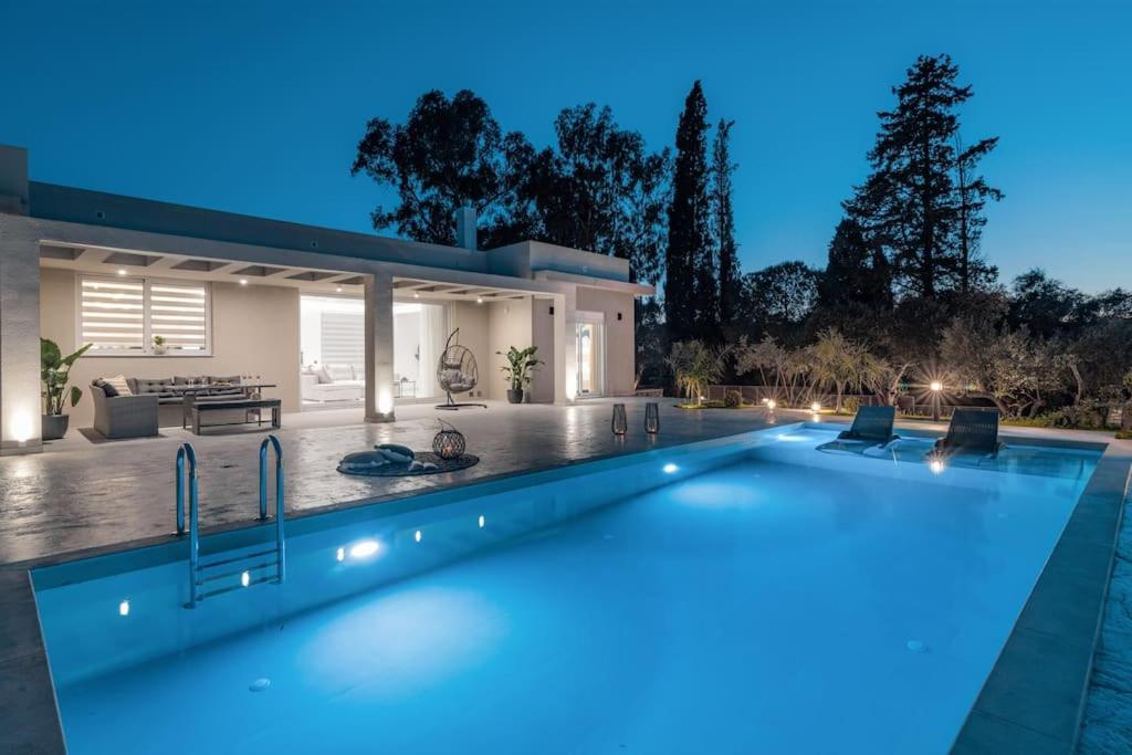 Melissia Luxury Villa Kalamákion Extérieur photo