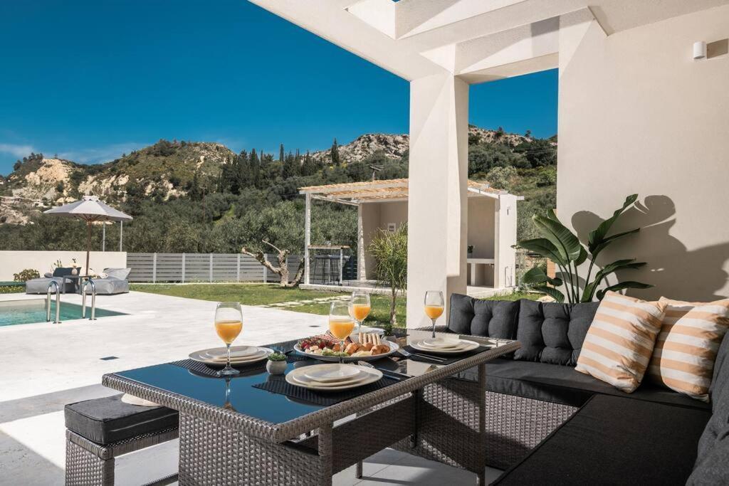 Melissia Luxury Villa Kalamákion Extérieur photo